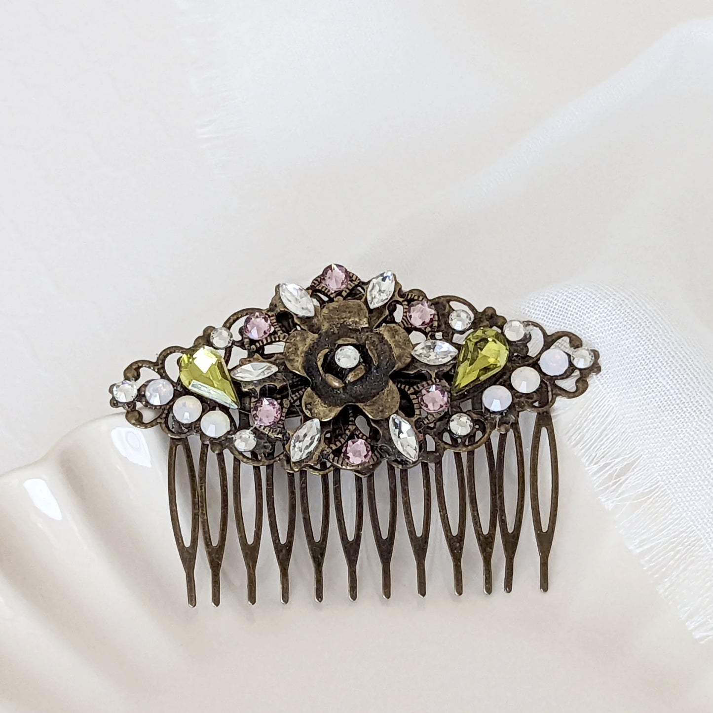 Floral Hair Comb - Hair Accessories - JazzyAndGlitzy