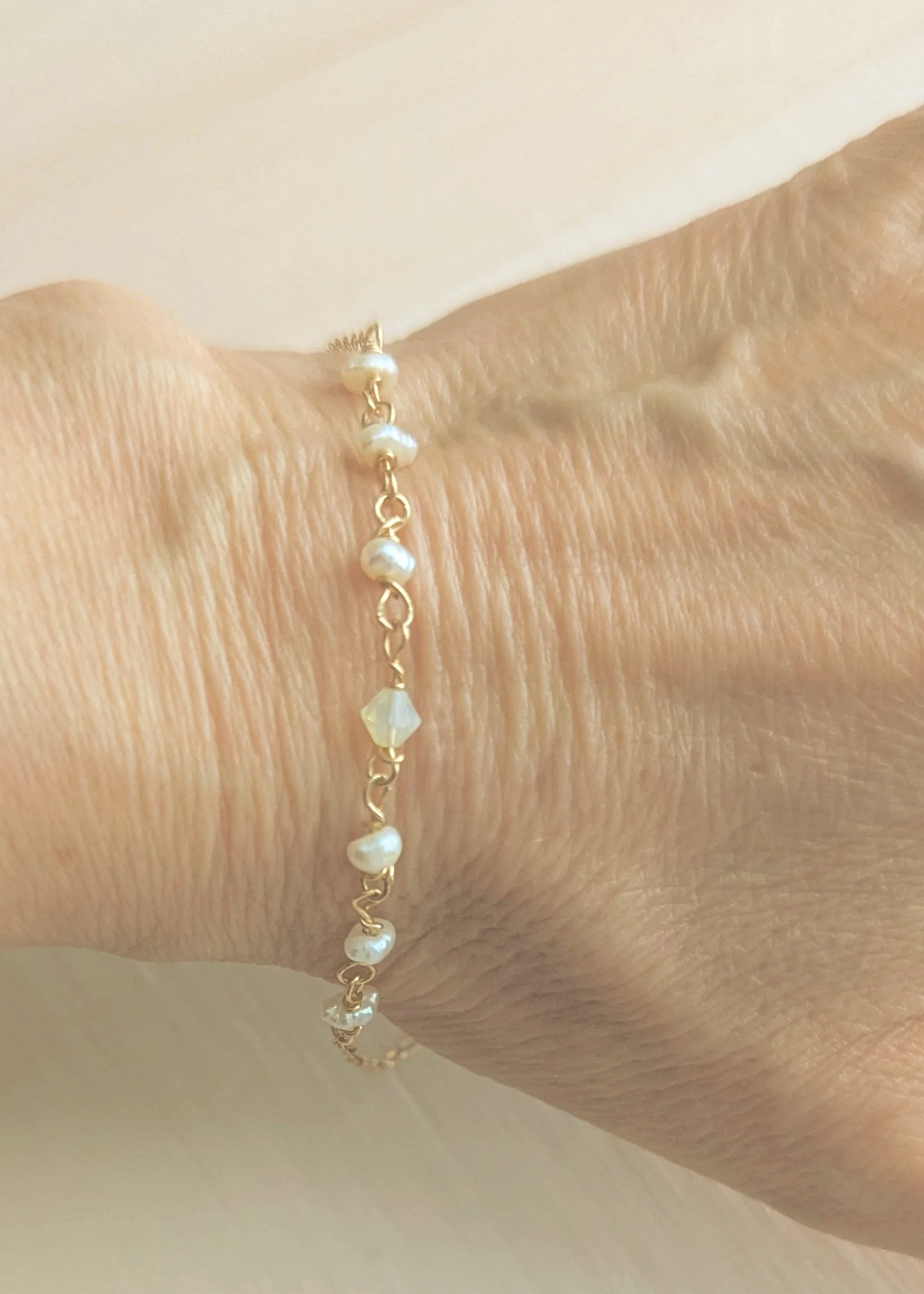 gold chain pearl bracelet