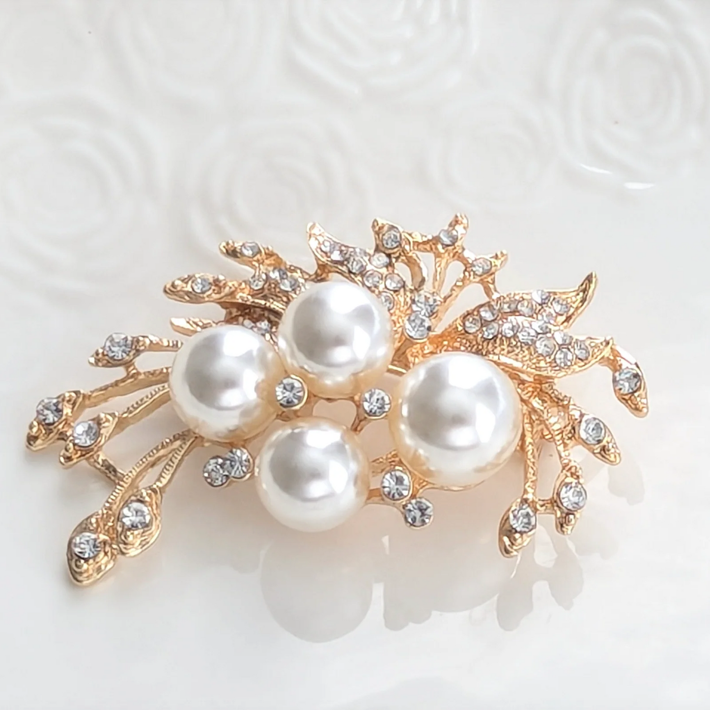 gold leaf pearl brooch