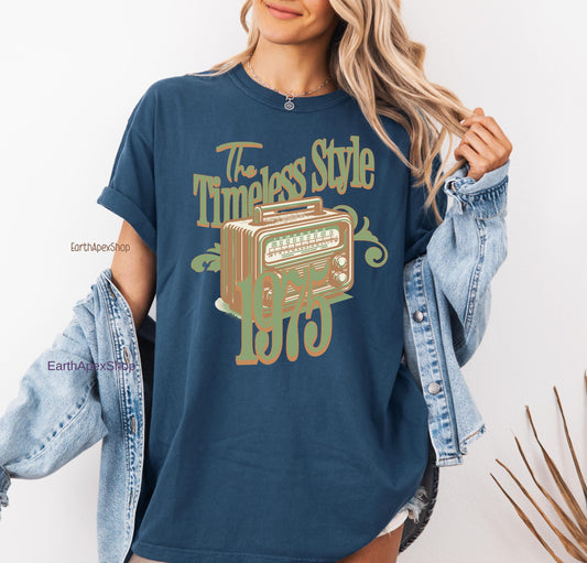 1975 Retro Radio Graphic Tee, Vintage Travel Shirt