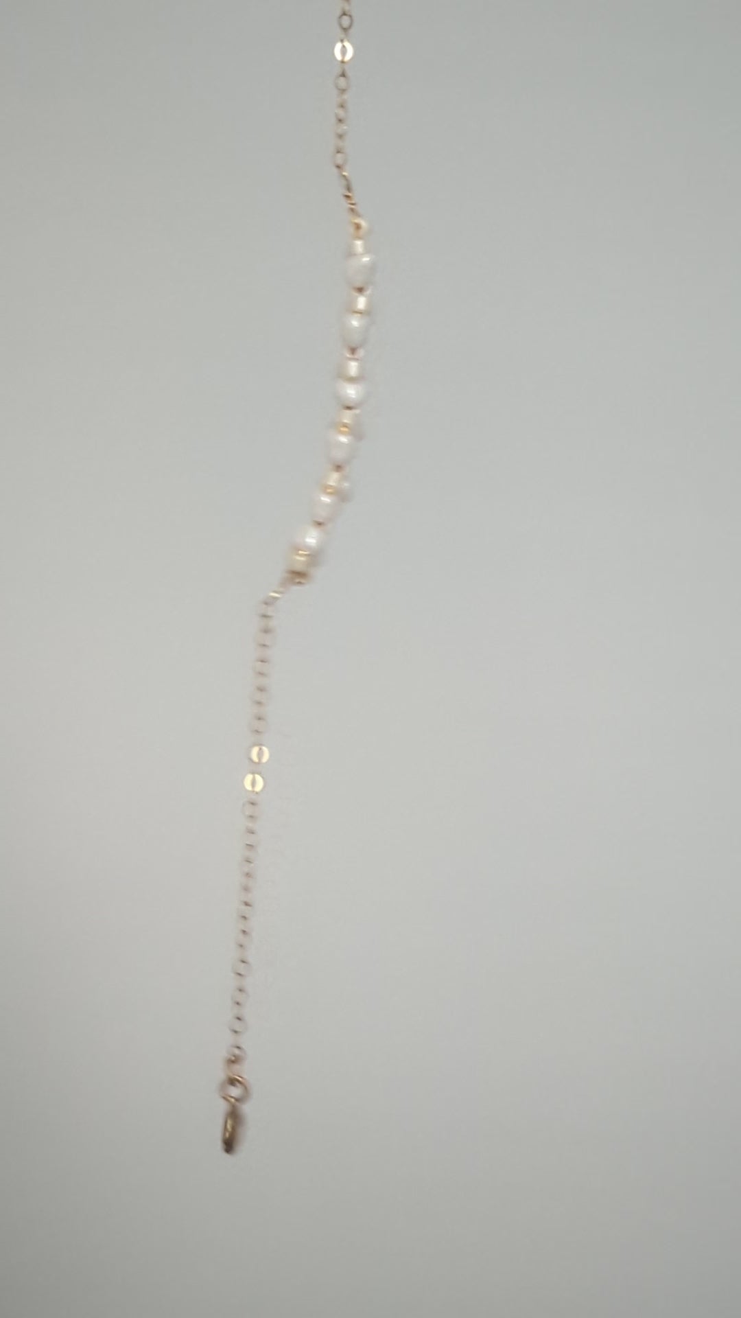 dainty pearl bracelet