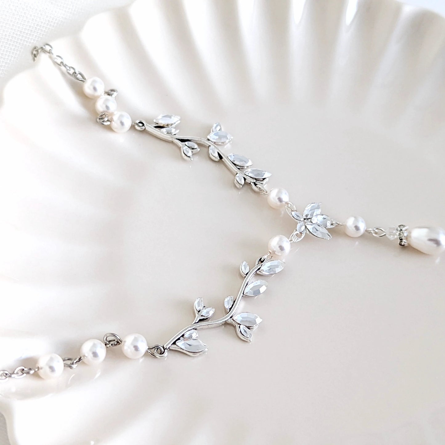 pearl crystal necklace