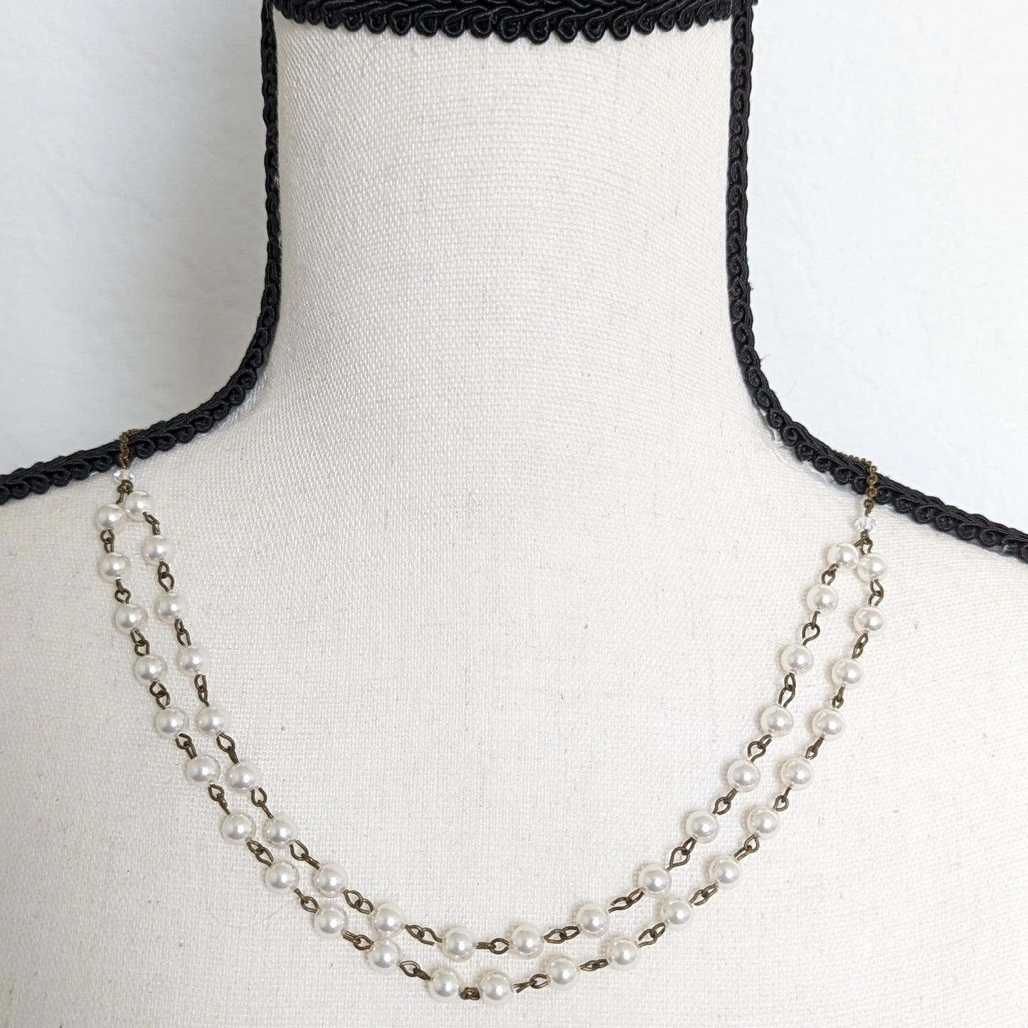 Vintage Style Backdrop Necklace Clip | 78754 - JazzyAndGlitzy