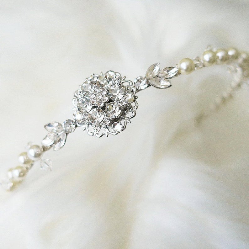 Some Hair Accessories That Will Make You Look The Most Precious Bride On Your Wedding Day