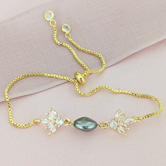 Grey Pearl Bracelet
