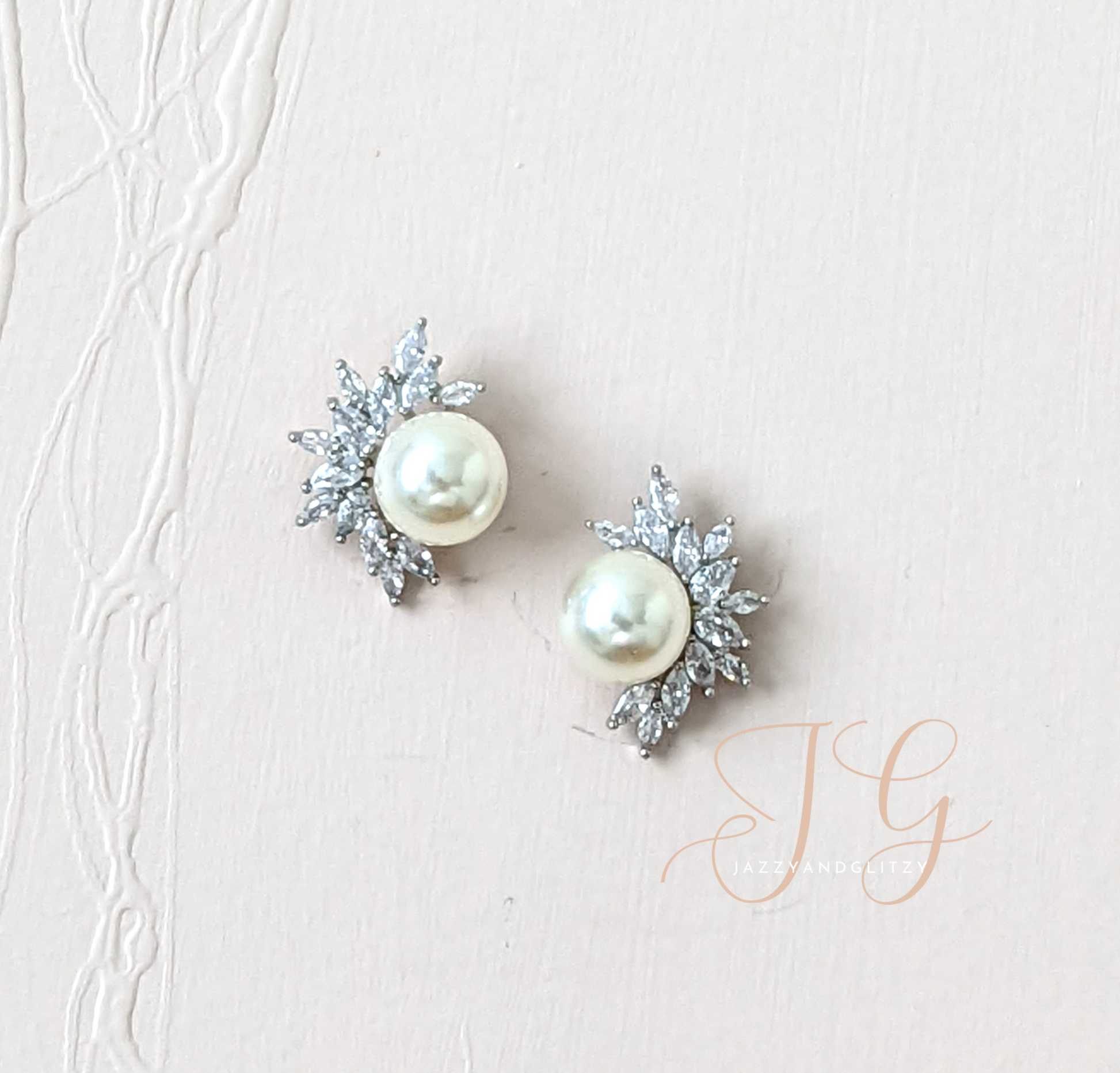 Elegant pearl earrings for weddings