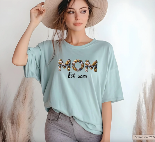 pearl graphic mom shirt