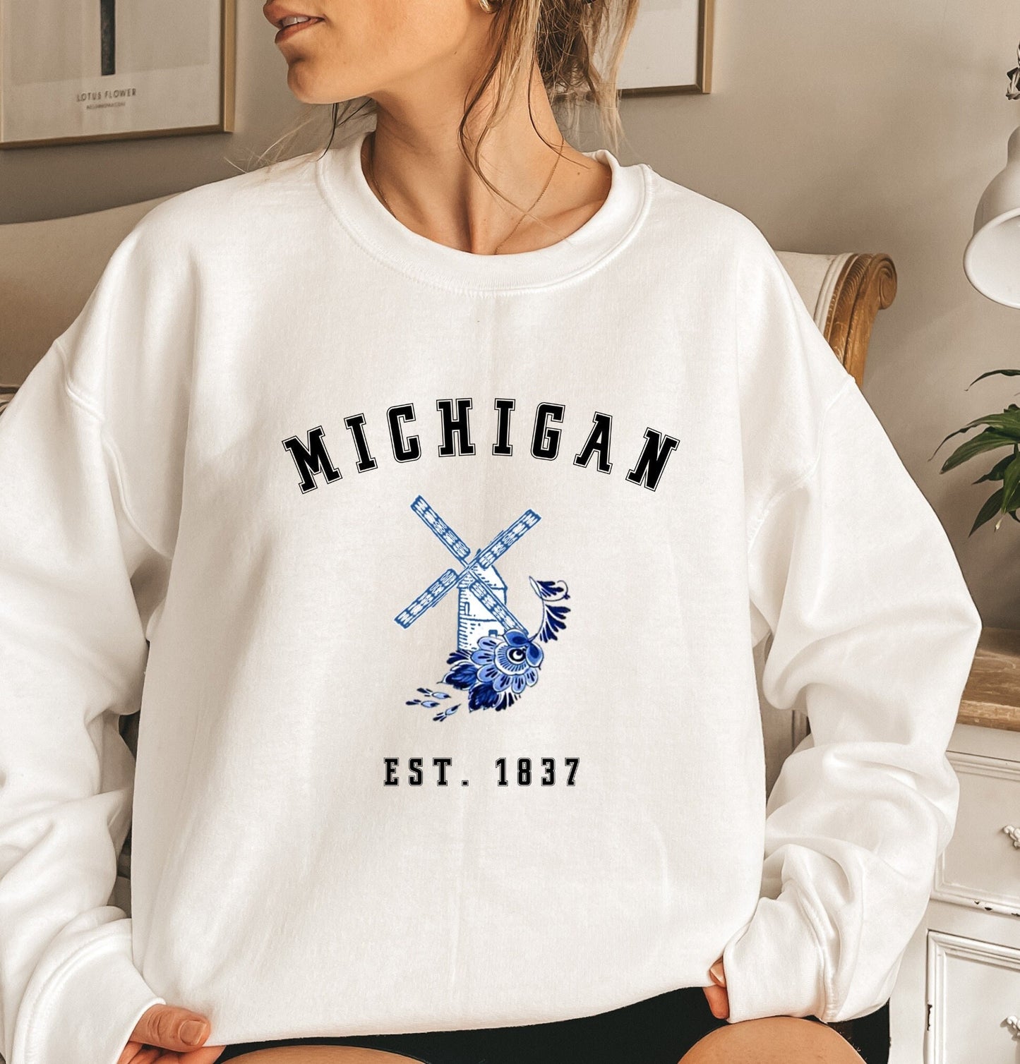 Michigan Crewneck Sweatshirt Dutch Windmill Detroit Vintage Graphic