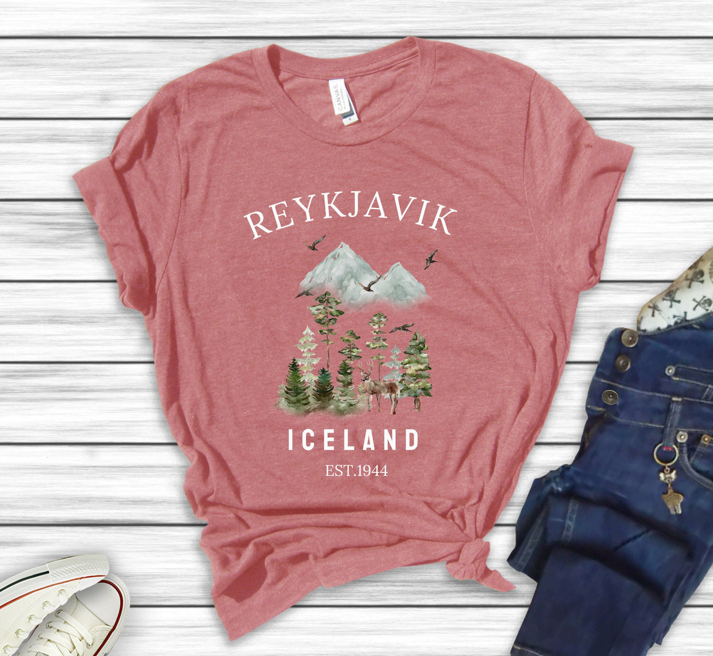 Iceland Sweatshirt: Reykjavik Scandinavian Design - Unisex Travel Shirt