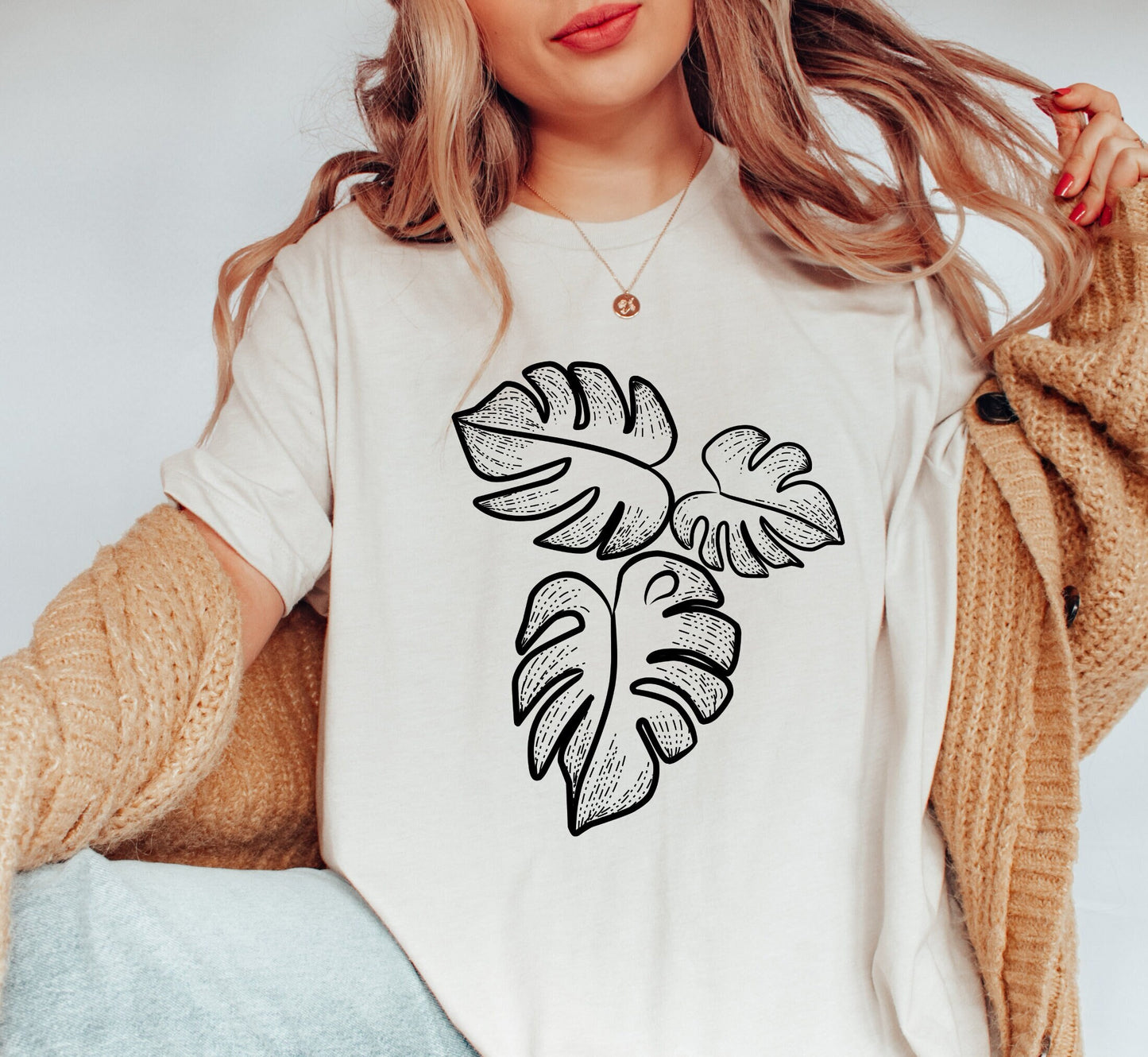 Monstera Leaf Shirt, Plant Lover Gift, Botanical T-Shirt, Houseplant Gardening Plant Lady Tee