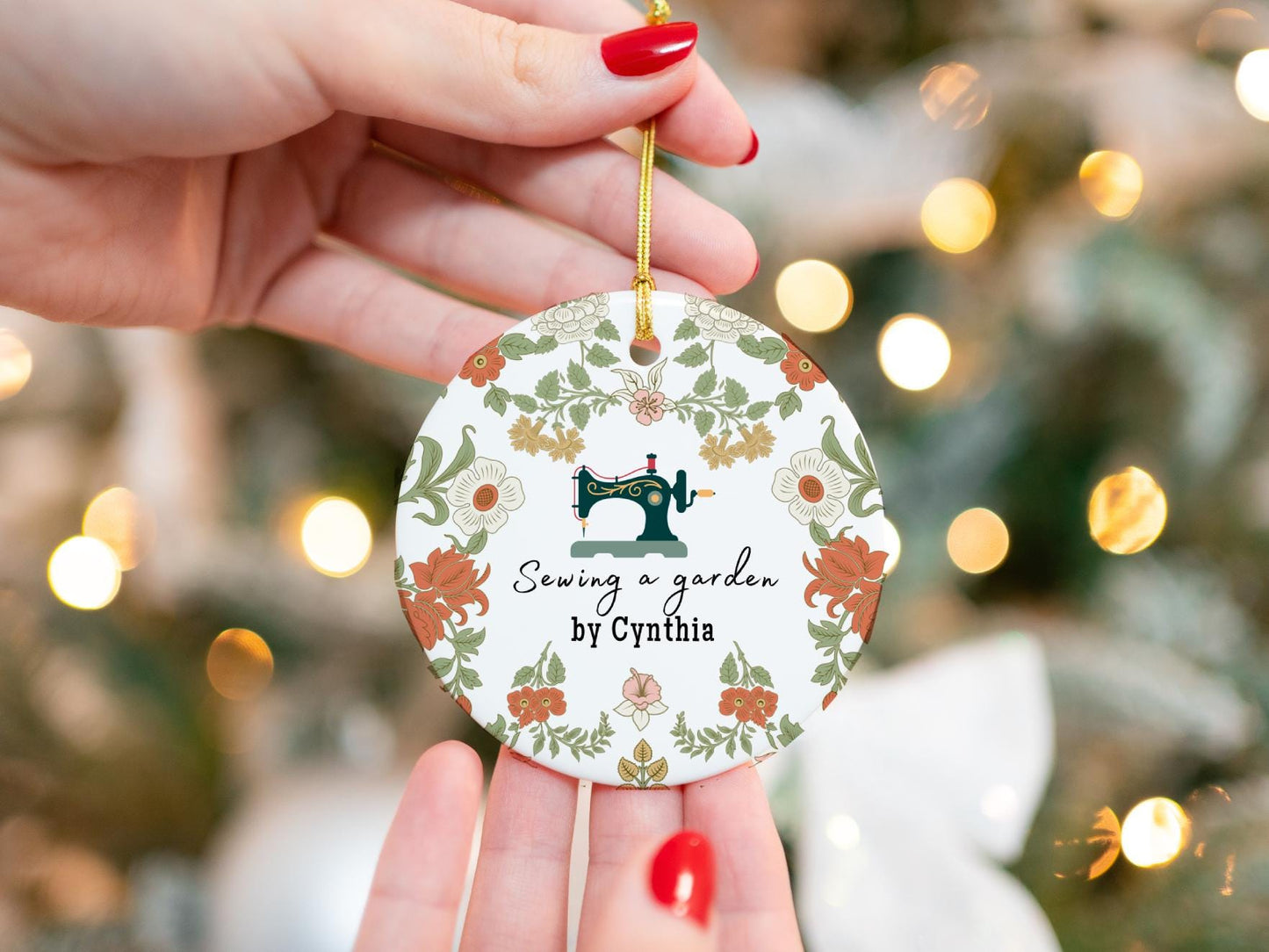 Personalized Seamstress Gift, Floral Sewing Machine Ornament, Handmade Crafter Keepsake, Vintage Sewing Room Decor