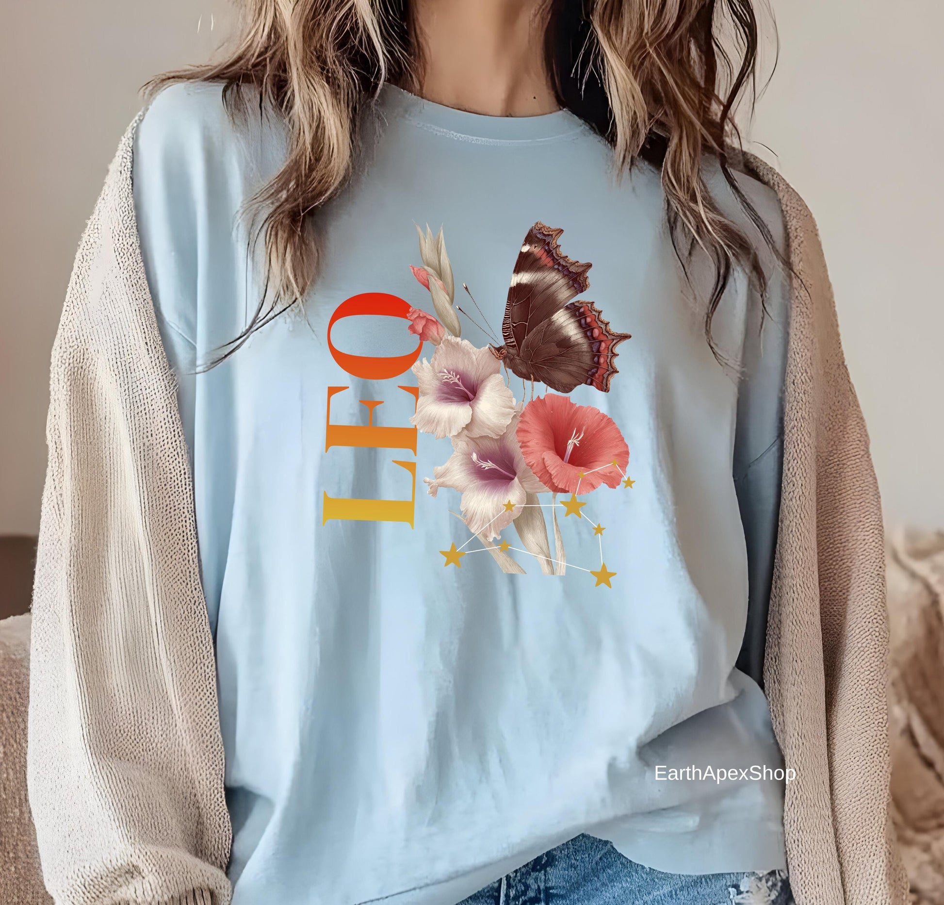 Leo July August Birth Month Flower Zodiac Constellation Shirt | Comfort Colors Tee