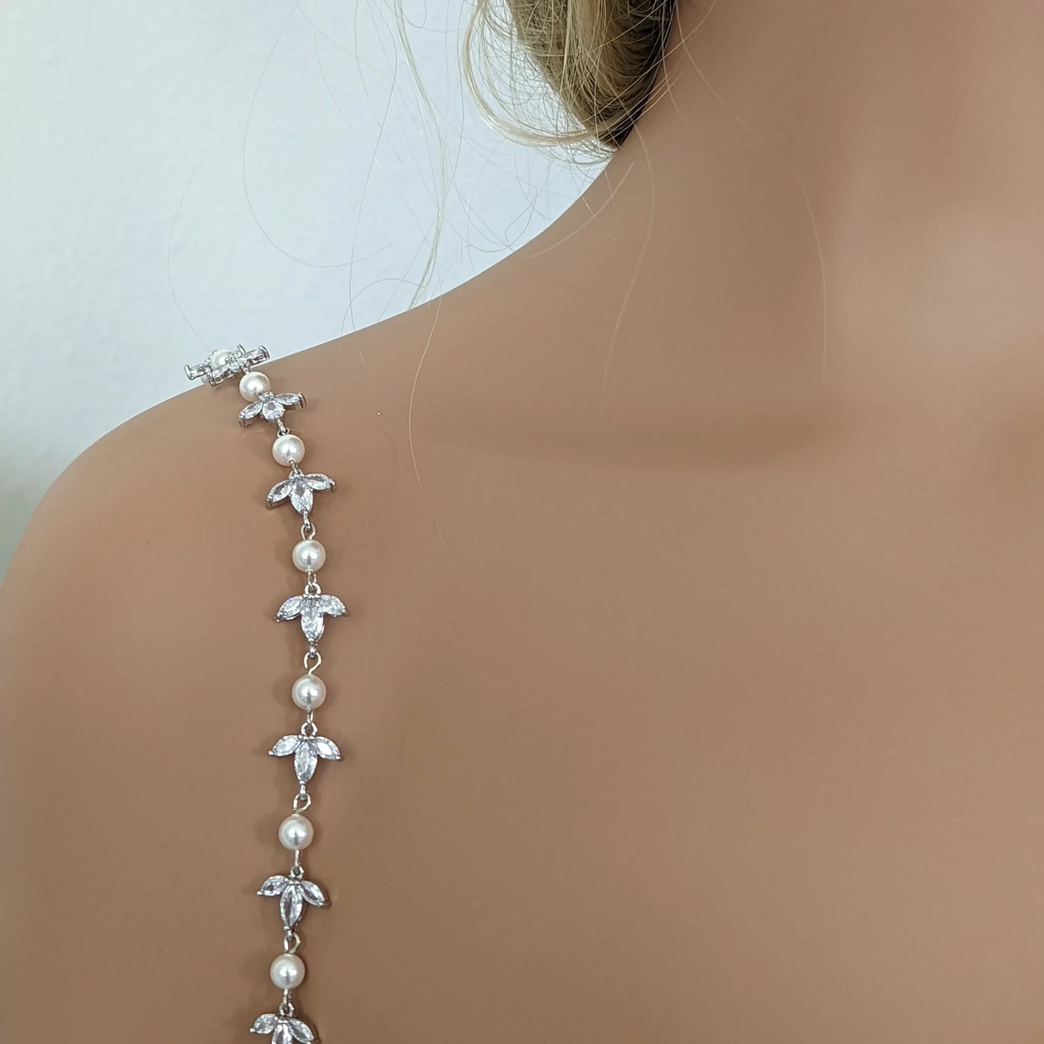 Bridal Backdrop Necklace