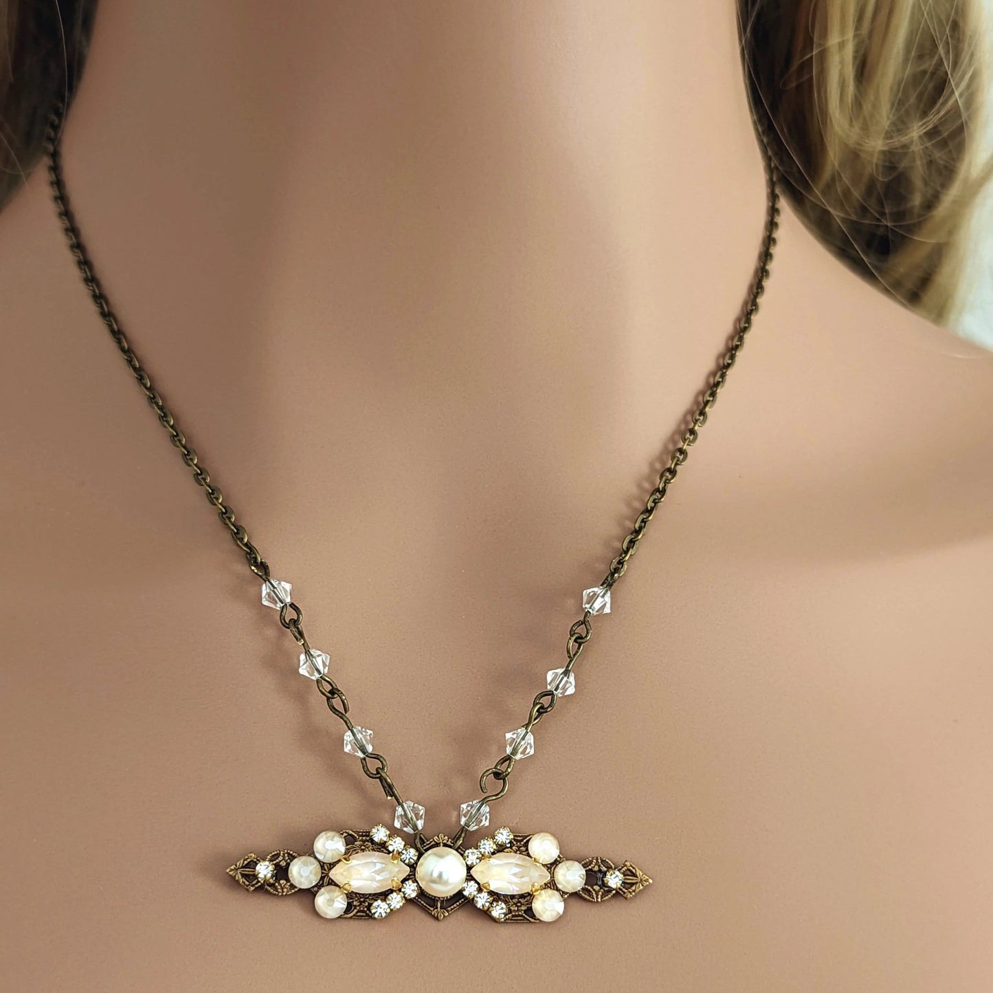 Vintage Style Crystal Wedding Necklace