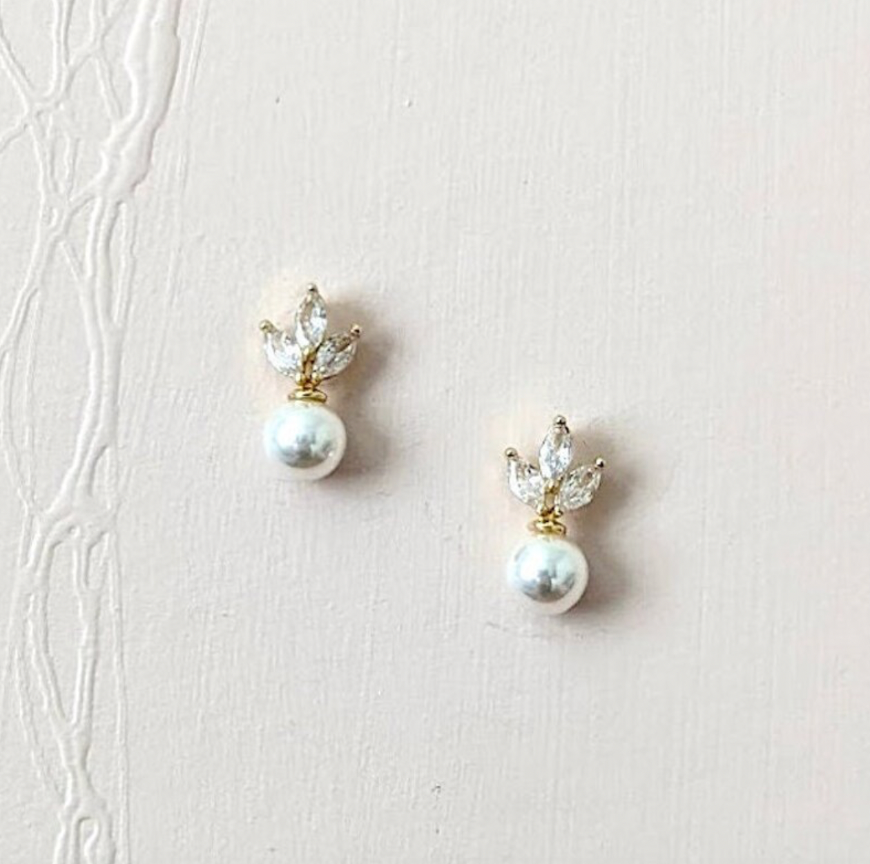 pearl stud gold earrings
