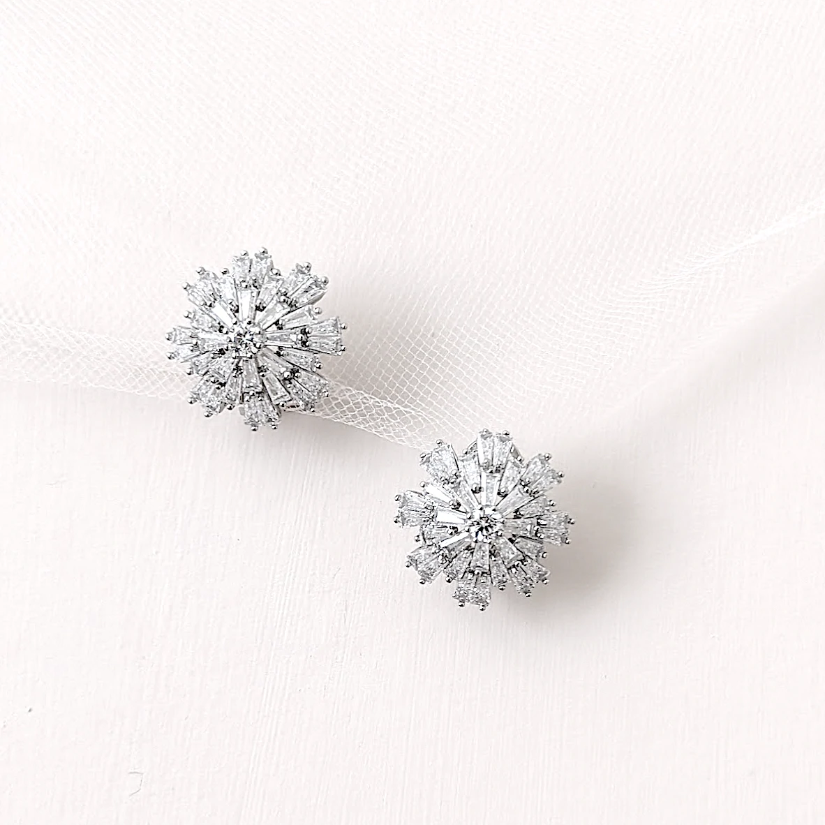 Snowflake bridal earrings